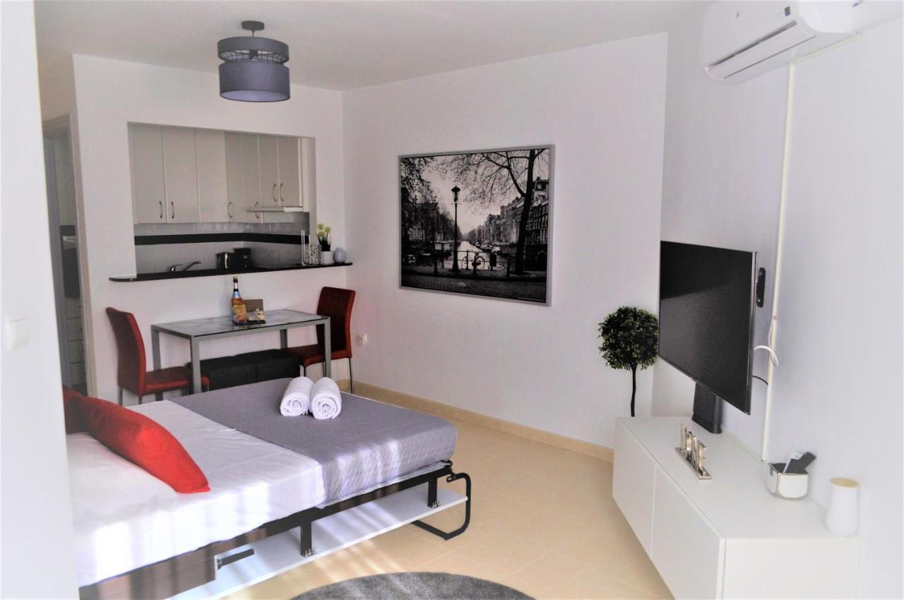 Studio In The Center Of Torremolinos Apartment ภายนอก รูปภาพ